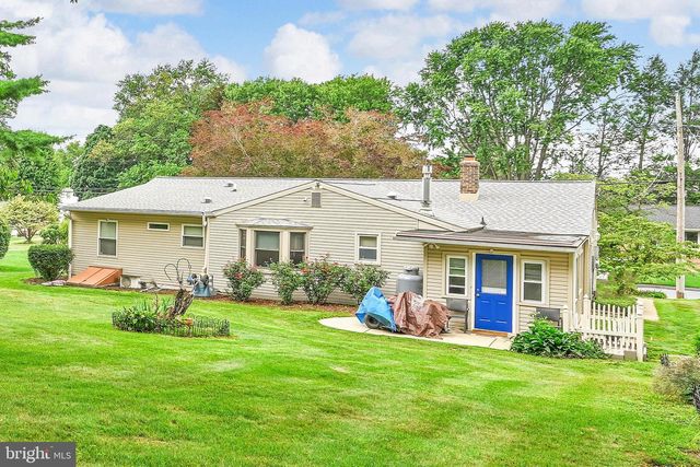 20 CLEARVIEW DR, Lebanon, PA 17042