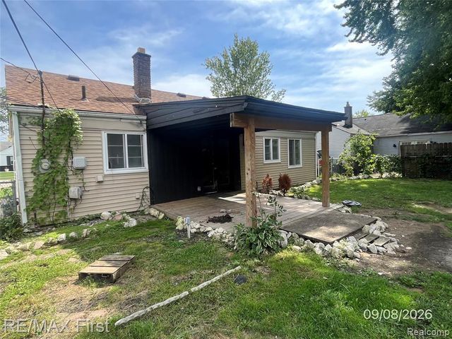26285 Normandy Street, Roseville, MI 48066