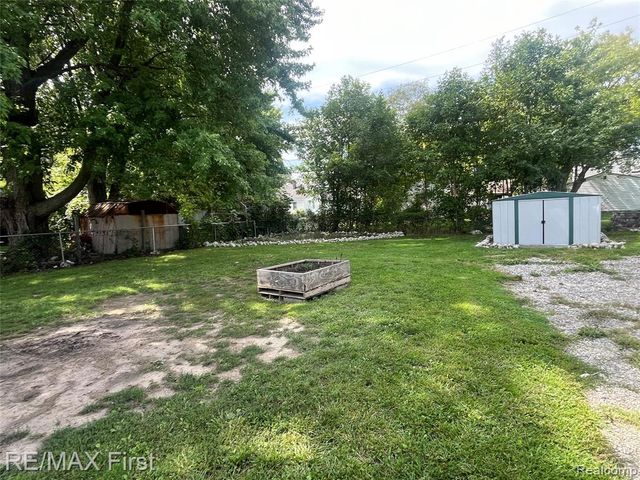 26285 Normandy Street, Roseville, MI 48066