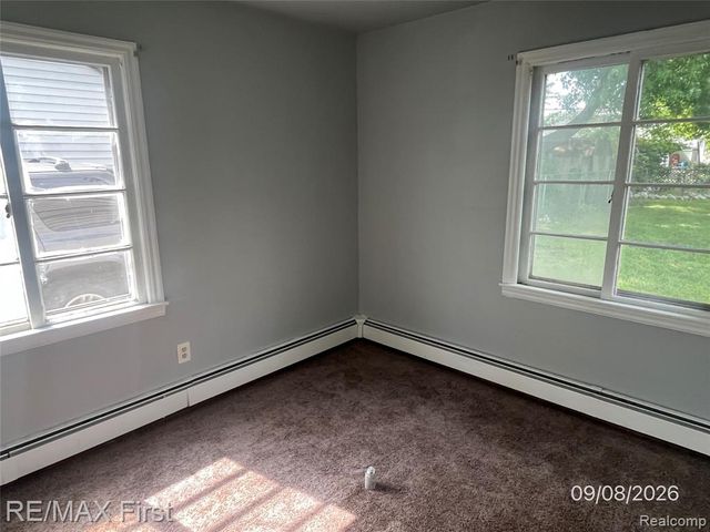 26285 Normandy Street, Roseville, MI 48066