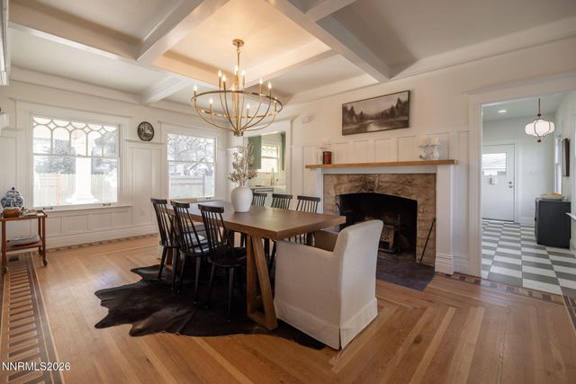 402 W Robinson Street, Carson City, NV 89703