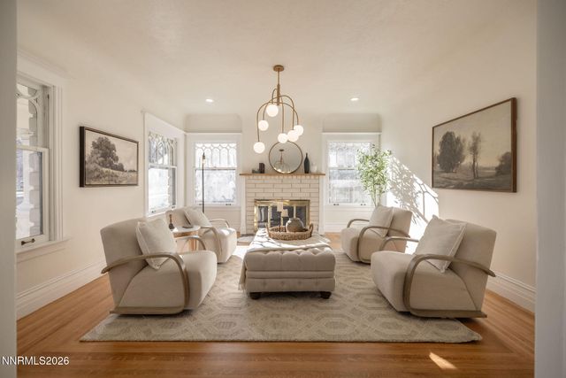 402 W Robinson Street, Carson City, NV 89703