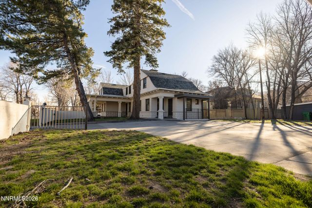 402 W Robinson Street, Carson City, NV 89703