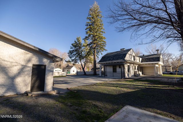 402 W Robinson Street, Carson City, NV 89703