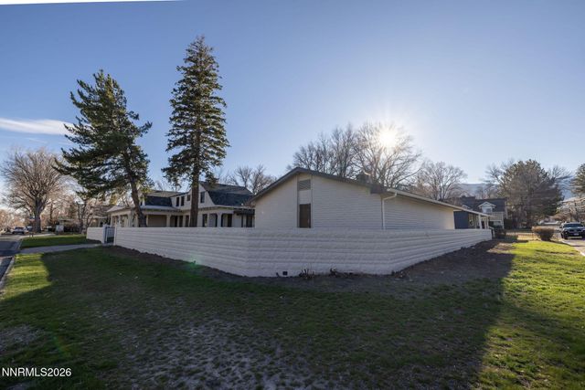 402 W Robinson Street, Carson City, NV 89703