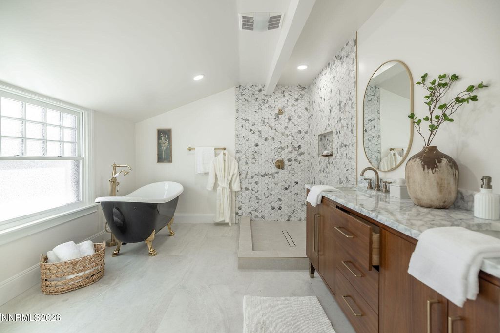 Image 32 of property listing at 402 W Robinson Street, Carson City, NV 89703