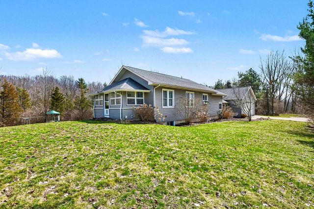 7241 101st Avenue, Casco Twp, MI 49090