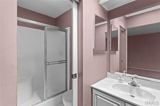 61 Majestic Court, Fenton, MO 63026