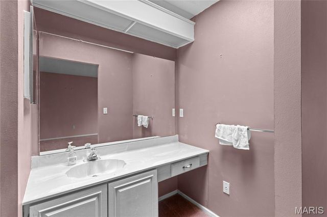 61 Majestic Court, Fenton, MO 63026