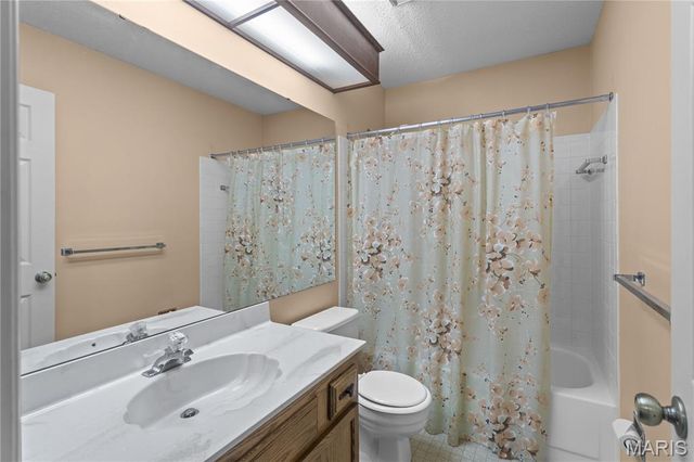 61 Majestic Court, Fenton, MO 63026