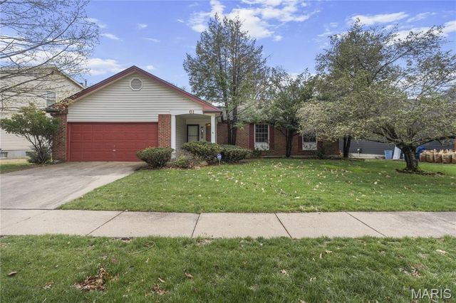 61 Majestic Court, Fenton, MO 63026