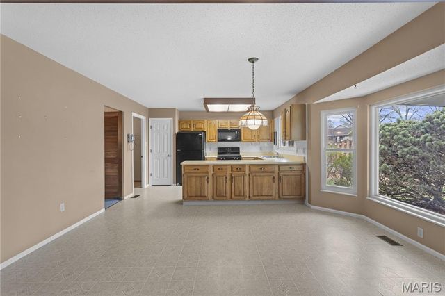 61 Majestic Court, Fenton, MO 63026