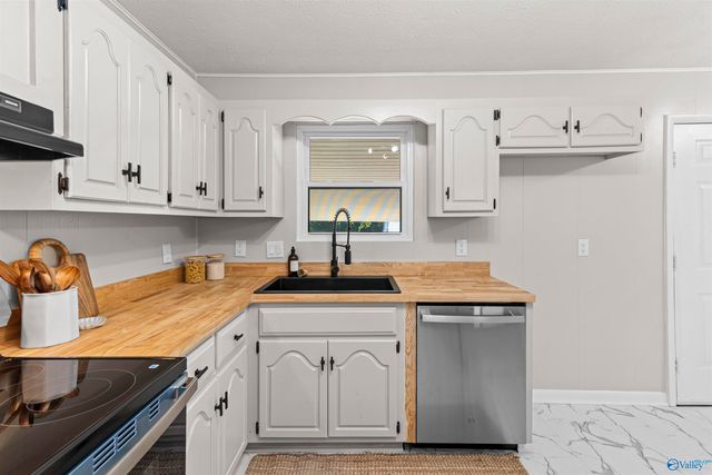 6028 County Road 1545, Cullman, AL 35058
