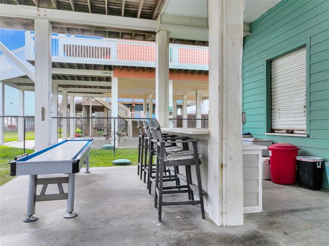 2636 Whitecap, Crystal Beach, TX 77650