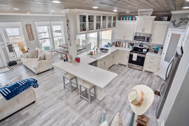 2636 Whitecap, Crystal Beach, TX 77650