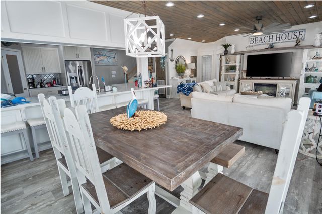 2636 Whitecap, Crystal Beach, TX 77650