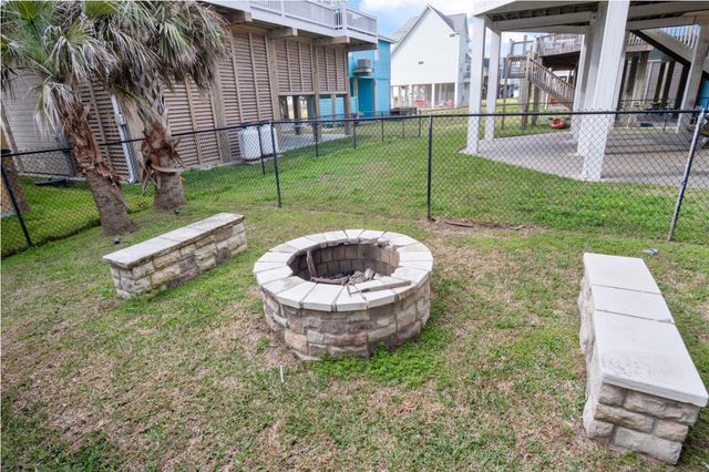 2636 Whitecap, Crystal Beach, TX 77650