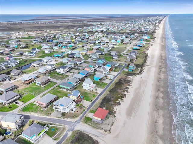 2636 Whitecap, Crystal Beach, TX 77650