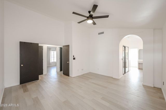 1004 E ANNETTE Drive, Phoenix, AZ 85022