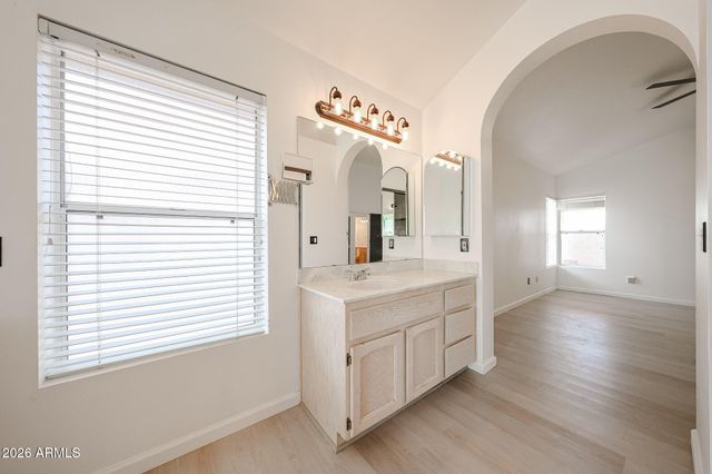 1004 E ANNETTE Drive, Phoenix, AZ 85022