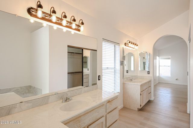 1004 E ANNETTE Drive, Phoenix, AZ 85022