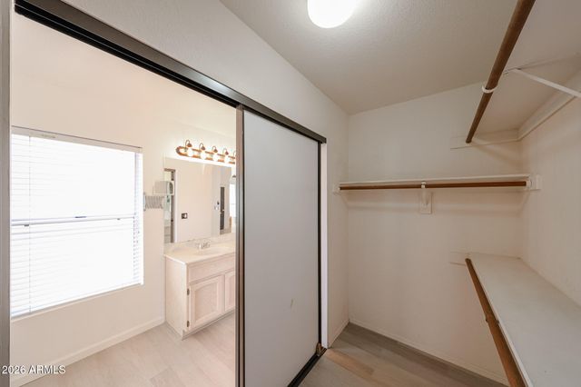 1004 E ANNETTE Drive, Phoenix, AZ 85022