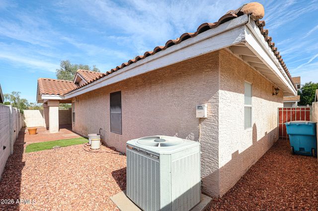 1004 E ANNETTE Drive, Phoenix, AZ 85022