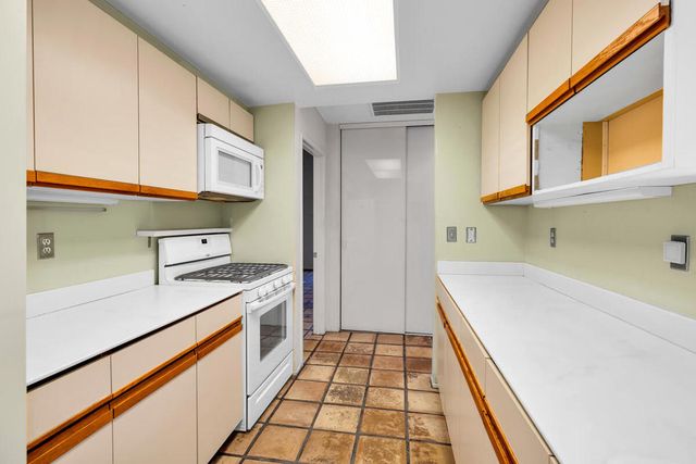 1452 Tiffany` Circle N, Palm Springs, CA 92262