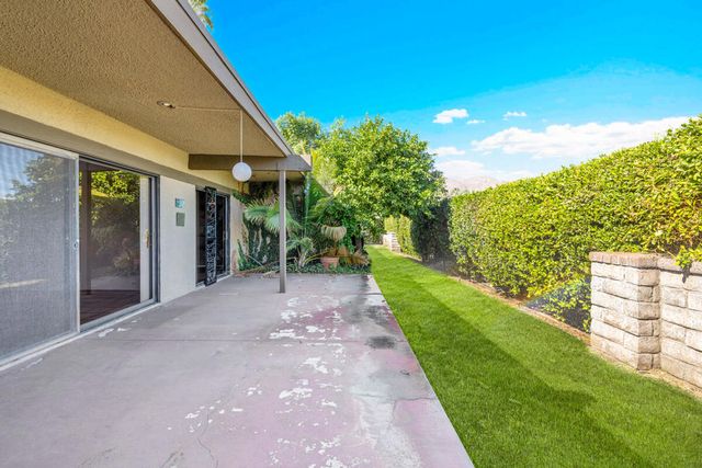 1452 Tiffany` Circle N, Palm Springs, CA 92262