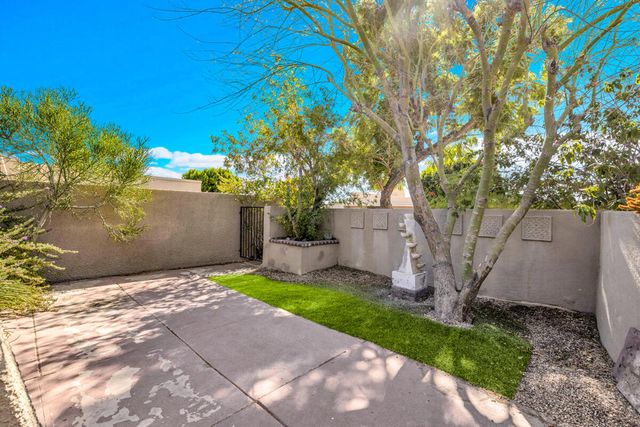1452 Tiffany` Circle N, Palm Springs, CA 92262