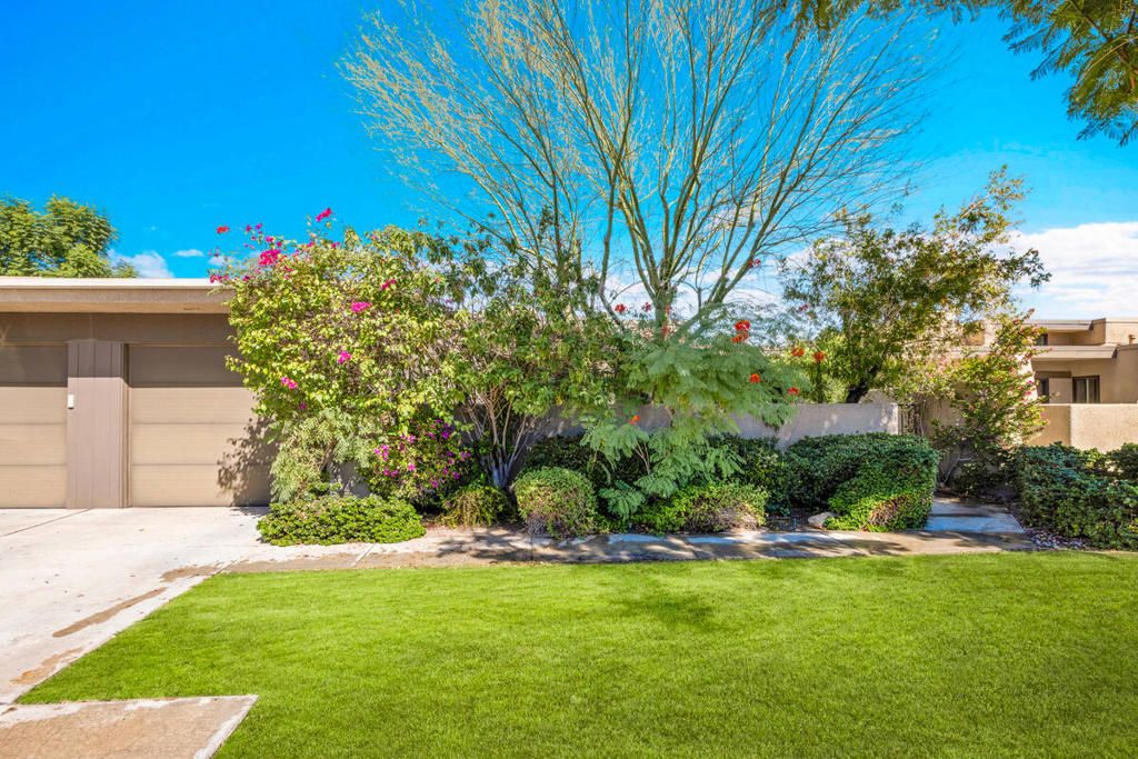 1452 Tiffany` Circle N, Palm Springs, CA 92262