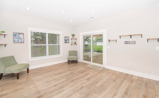 9805 Manning Street, Leo, IN 46765