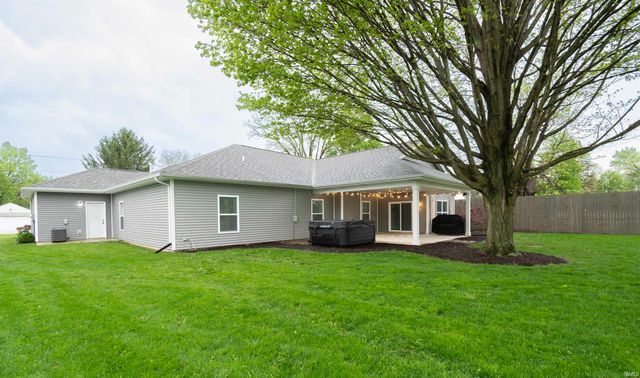 9805 Manning Street, Leo, IN 46765