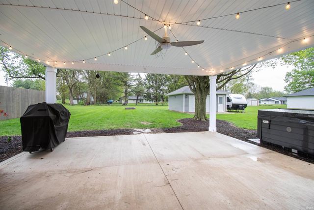 9805 Manning Street, Leo, IN 46765