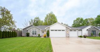 9805 Manning Street, Leo, IN 46765