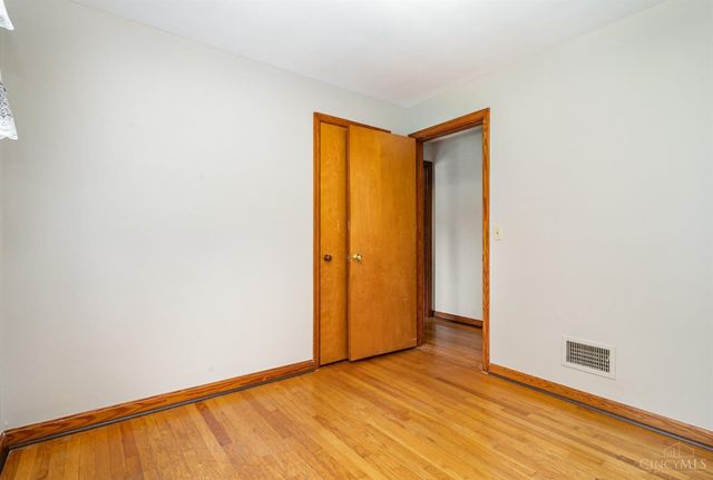 5025 Boomer Road, Cincinnati, OH 45247