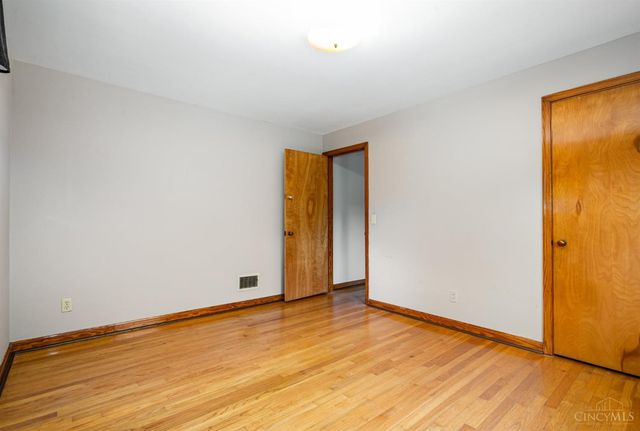 5025 Boomer Road, Cincinnati, OH 45247