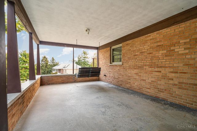 5025 Boomer Road, Cincinnati, OH 45247