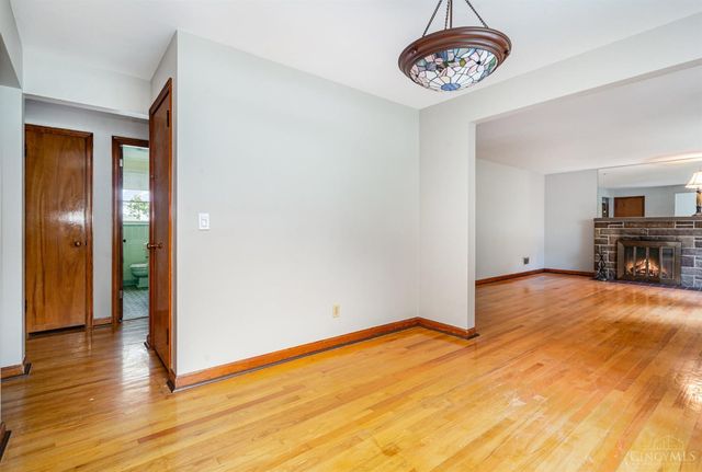 5025 Boomer Road, Cincinnati, OH 45247