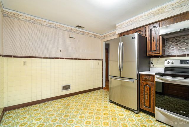 5025 Boomer Road, Cincinnati, OH 45247