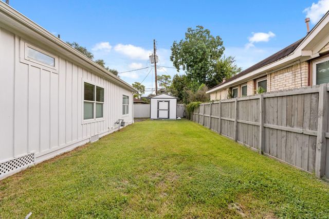 2801 Rosewood Street, Houston, TX 77004