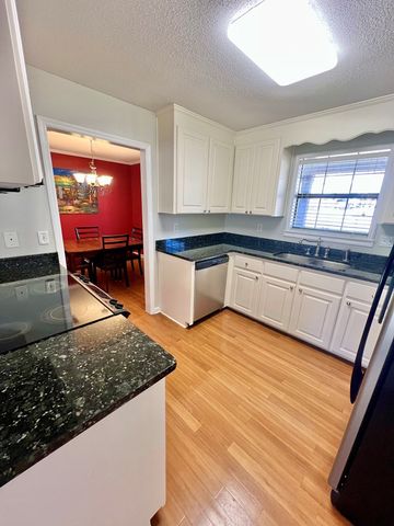 621 Farrah Circle, Dothan, AL 36301