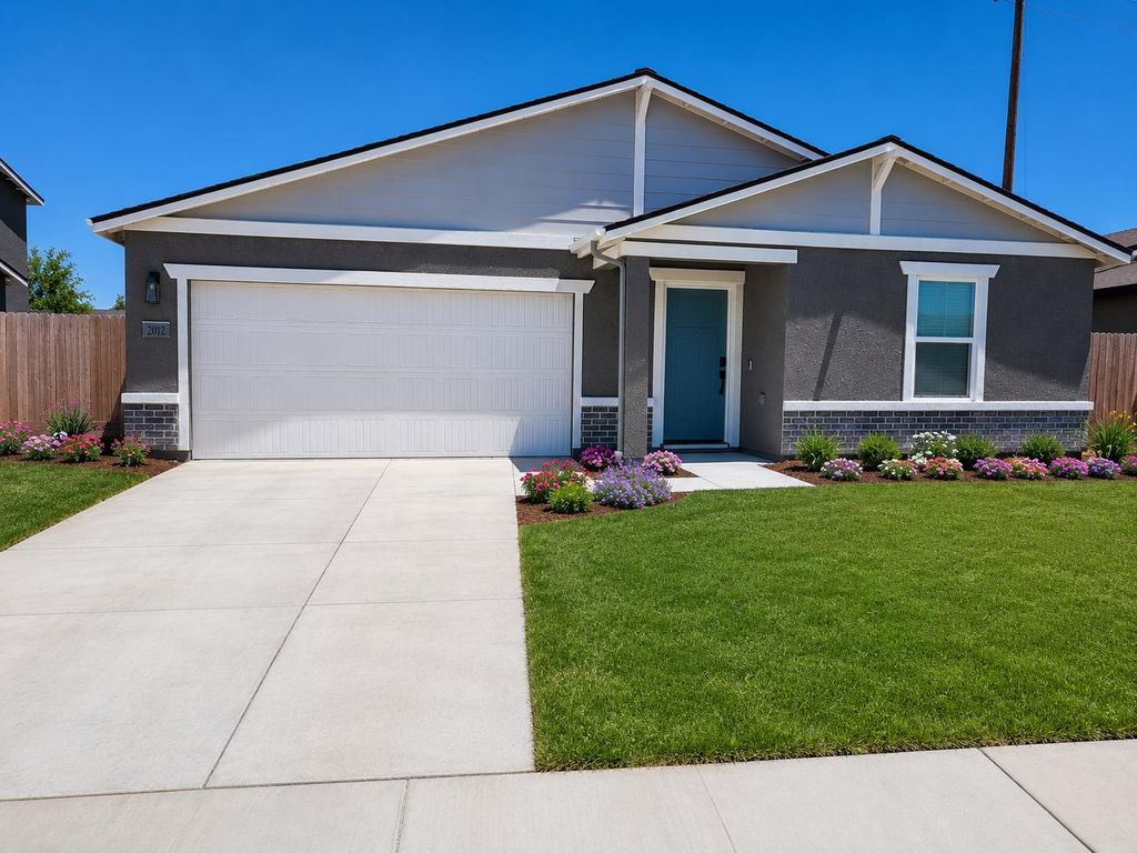 Image 1 of property listing at 2012 Richard Avenue, Sanger, CA 93657