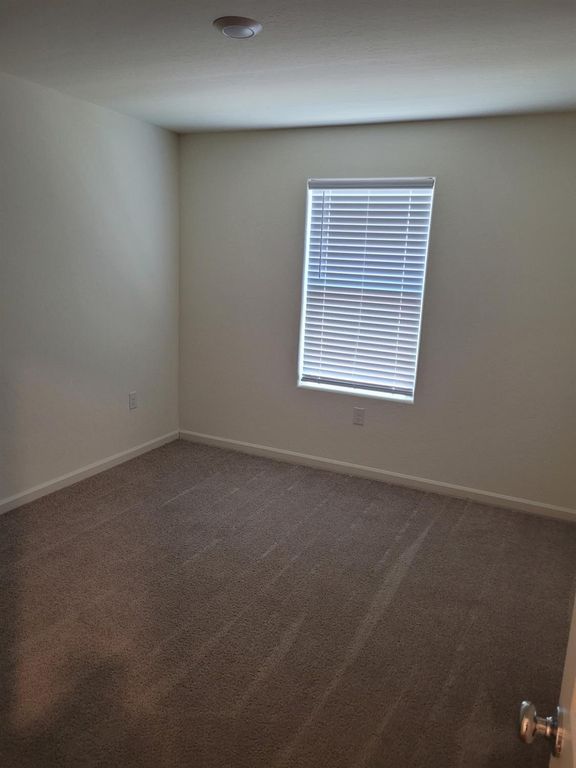 Image 6 of property listing at 2012 Richard Avenue, Sanger, CA 93657