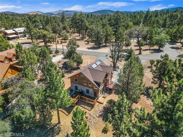298 Dixie Lee Lane, Big Bear Lake, CA 92386