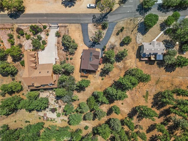 298 Dixie Lee Lane, Big Bear Lake, CA 92386