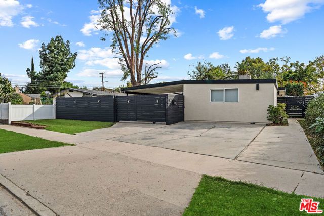 20308 Mobile Street, Winnetka (los Angeles), CA 91306