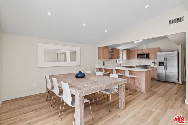 20308 Mobile Street, Winnetka (los Angeles), CA 91306