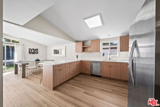 20308 Mobile Street, Winnetka (los Angeles), CA 91306