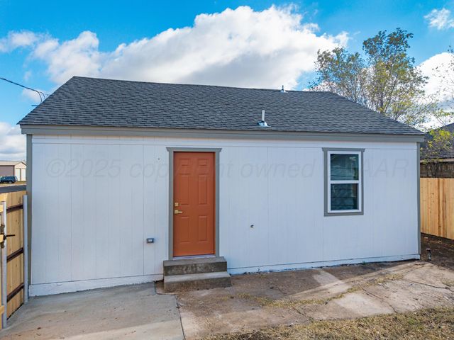 802 Durrett Avenue, Dumas, TX 79029